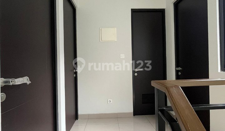Rumah Siap Huni 2 Lantai Lokasi Strategis Galaxy Bekasi 2