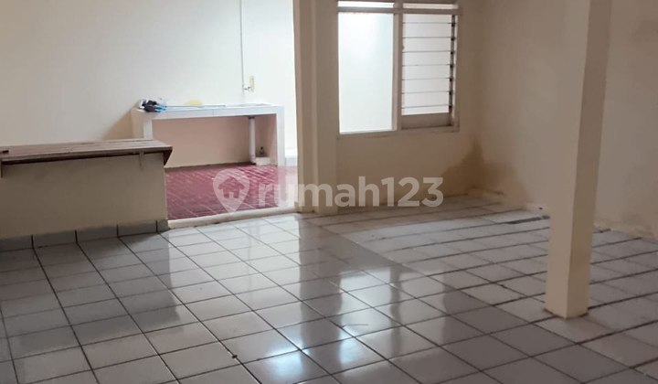 Rumah Luas di Jl. Pekayon Ragunan Pasar Minggu - Cocok untuk Kantor & Usaha 2