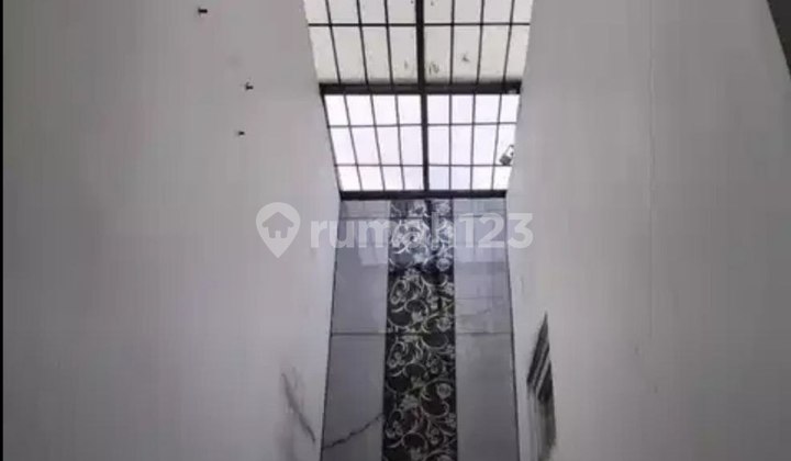 For Rent 2-Story Fully Renovated House in Mahkota Bintara - 3+1 BR, Price 45 Million/Year! 2