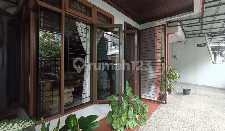 Rumah Luas Duren Sawit, 5+1 Kt, Studio Musik, Parkir Lengkap 2