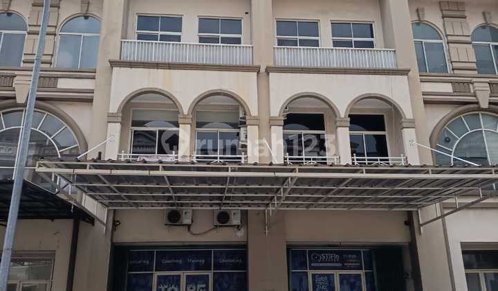 Ruko 3 Lantai Grand Galaxy City – Cocok untuk Kantor, Klinik, atau Usaha Retail Ruko 3 Lantai Grand Galaxy City – Cocok untuk Kantor, Klinik, atau Usaha Retail