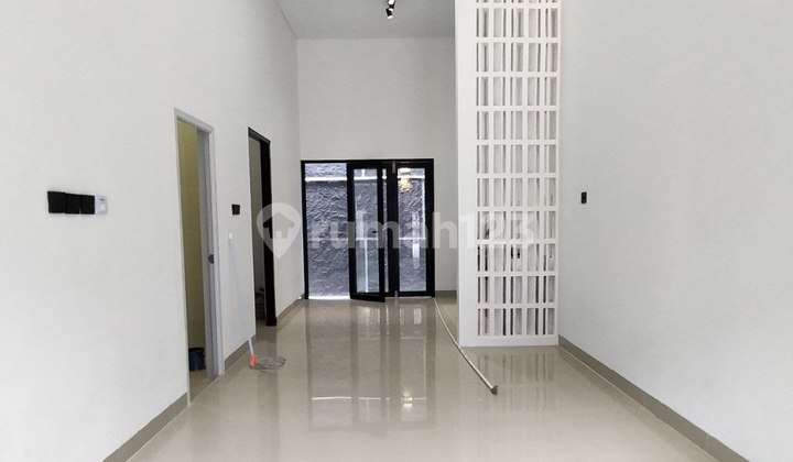 New Building! 3 BR House in North Bekasi - Flood-Free &amp; SHM 2