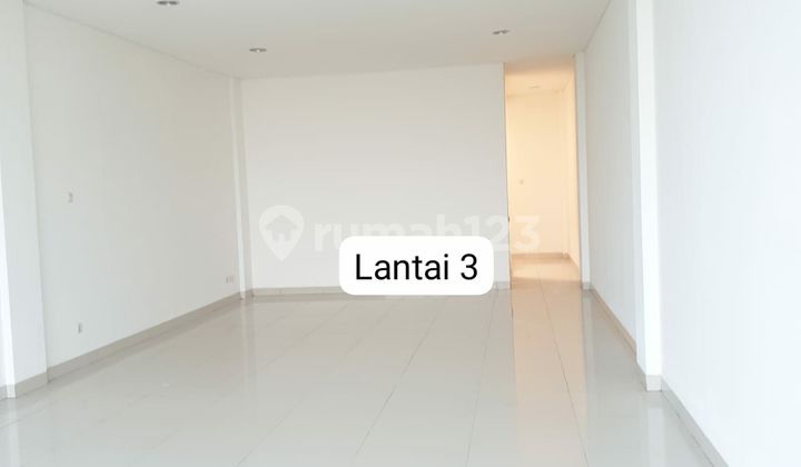 Prime Location! 4-Story Ready-to-Use Shop House - 324 m² Area, Suitable for Any Business 2