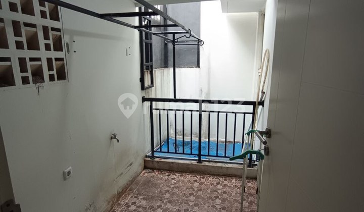 Comfortable Furnished House for Rent - Monte Torena Grand Wisata, Strategic & Well-Maintained 2