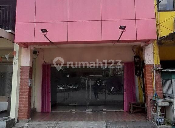 Rare Opportunity! 3-Story Shop House LT 5X20 in Kemang Pratama - Perfect for Salon/Clinic/Office 2