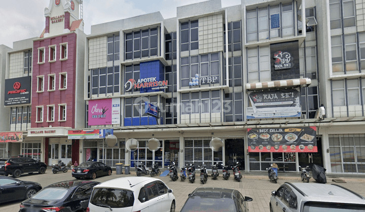 Ruko siap Pakai, strategis dan Premium, cocok dalam segala usaha. 1