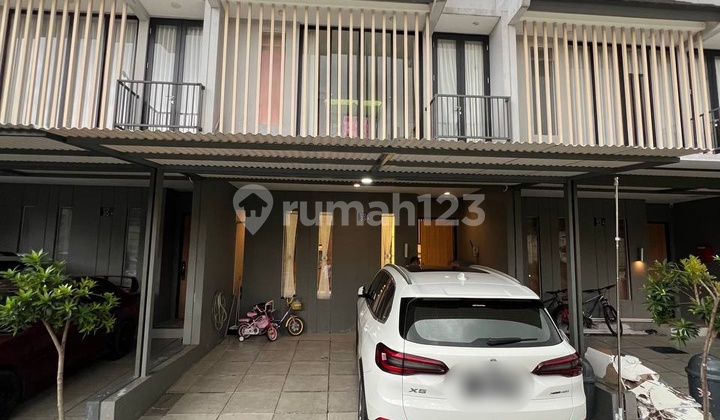 Dijual Rumah Cantik Full Furnished, Grand Wisata Bekasi
