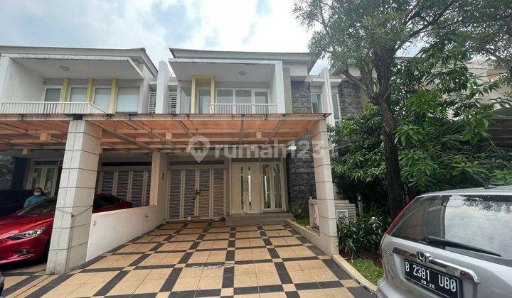 Disewakan Rumah Cantik 2 Lantai di Summarecon, Bekasi 1