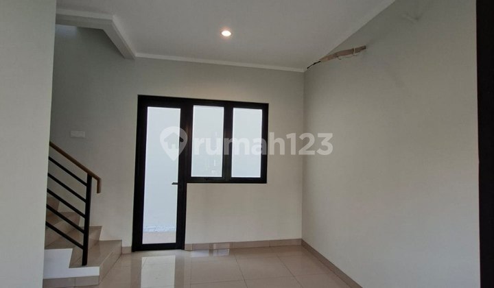 For Rent House In Summarecon Crown Gading Bekasi