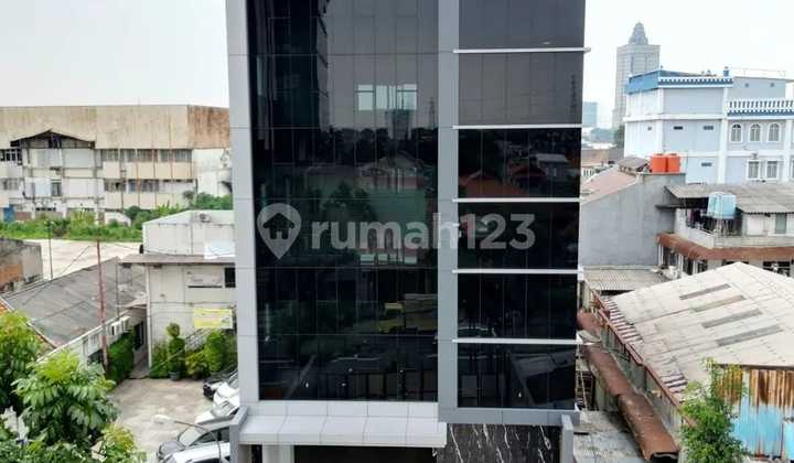 Dijual Gedung Kantor Mewah & Strategis, Cawang Jaktim