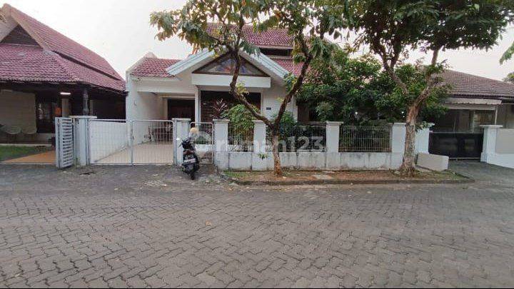 Dijual Rumah Luas Di Kemang Pratama, Bekasi  1