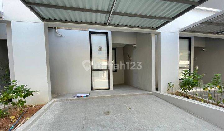 Disewakan Rumah Baru Full Furnished Grand Wisata 2