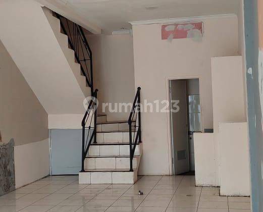 Dijual Ruko 2 Lantai di Jl. Benda, Kemang, Jakarta Selatan  2