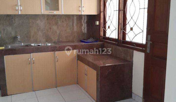 Dijual Cepat Rumah Bagus 2 Lantai Di Villa Galaxy 2