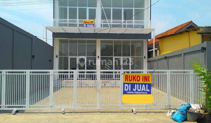 Turun Harga!!! Ruko Baru Luas  2 Lantai Siap Huni, Letak Strategis Pinggir Jalan Raya, Parkiran Luas Di Tugu Asem, Ciketing - Bekasi Timur 1