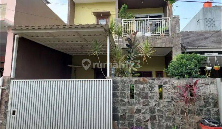 Dijual Cepat Rumah 2 Lantai, Cantik, Elegan, Murah Di Grand Residence City 1