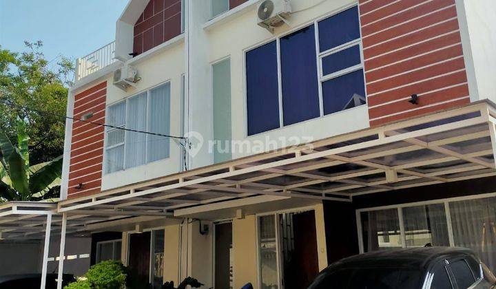 Dijual Rumah Townhouse  2,5 Lantai Di Cimuning, Mustikajaya - Bekasi 1