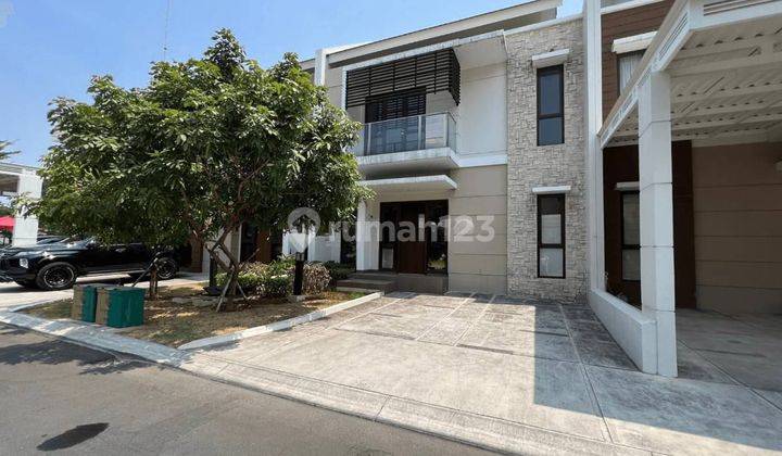 DIJUAL RUMAH 2 LANTAI DI SUMMARECON BEKASI, POSISI  DEKAT DANAU (RN)  1