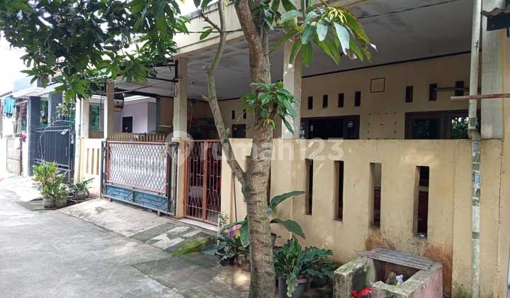 Dijual Cepat dan Murah 2 Rumah Dijadikan 1 di Grand Mutiara Gading (Jika Berminat Beli 1 Rumah bisa Ya)