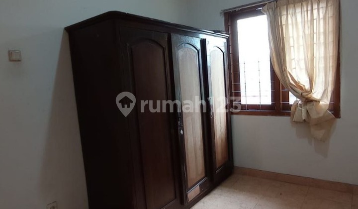 Dijual Sangat Cepat Harga Murah, Rumah 2 Lantai di Villa Galaxy - Bekasi (Rk) 2