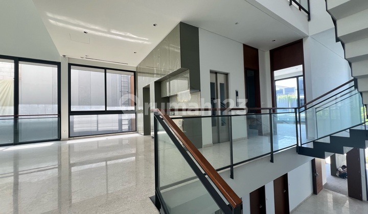 Lyndon Type Width 12 Beautiful 3 Floors 5+1 Rooms Full Marble Luxury In Navapark