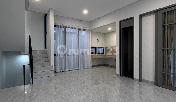 Aether Greenwich BSD 4 BR House Unfurnished Facing North Neat Beautiful Ready to Occupy Strategic Location Comfortable Environment Aether Greenwich BSD 4 BR House Unfurnished Facing North Neat Beautiful Ready to Occupy Strategic Location Comfortable Environment