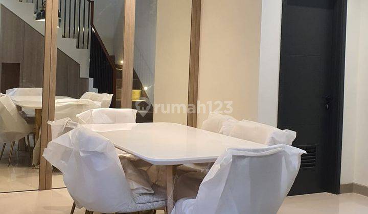 Carson Gading Serpong Rumah Full Furnished Gress 4 Kt Cantik Mewah Sangat Rapi Interior Lengkap Siap Huni Lingkungan Nyaman Lokasi Strategis 1