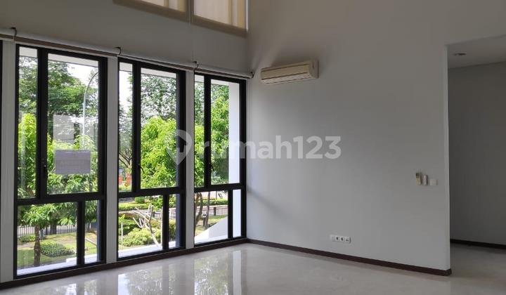 [No Cobroke] Lakewood Navapark Bsd Rumah Mewah 5 Kt Semi Furnished Hadap Timur Laut Rapi Cantik Siap Huni Lokasi Strategis Lingkungan Nyaman