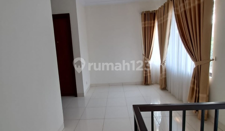 [No CoBroke] Verdant View Icon BSD Hook House Furnished 3 Beautiful Tidy Bedrooms Ready to Occupy Strategic Location Comfortable Neighborhood Corner