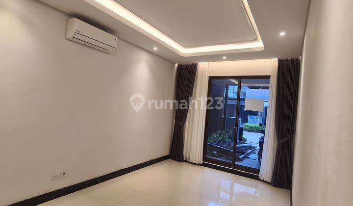 Zora Keia Bsd Semi Furnished 4 Kt Cantik Rapi Siap Huni Lingkungan Nyaman Strategis Ada Solar Panel Cctv 2