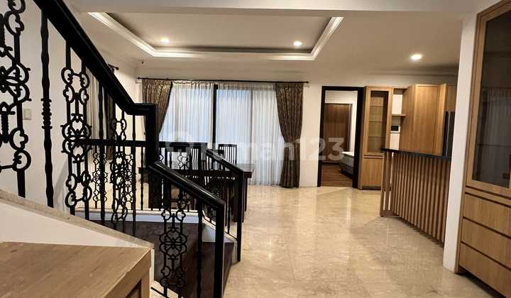 Jadeite BSD Rumah Hook Murah Mewah 5KT Semi Furnished Cantik Rapi Hadap Selatan Barat Hoek Siap Huni Lingkungan Nyaman Lokasi Strategis 2