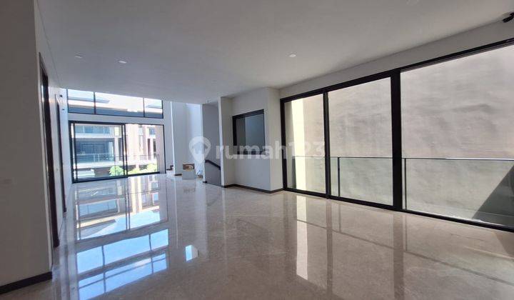 [No CoBroke] Zora Kanade BSD Rumah Gress UnFurnished 4 Kt Mewah Cantik Rapi Hadap Selatan siap huni ada lift Shaft Lokasi Strategis Lingkungan Nyaman 2