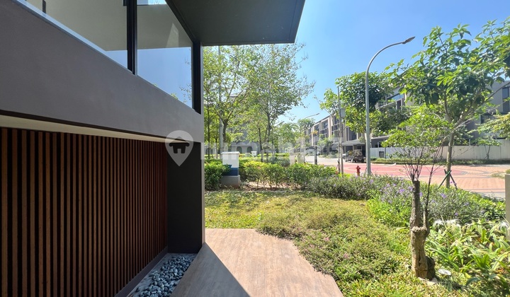 Zora Kanade Type 12 Hook Corner Unit 5+1 Semi-Furnished 3 Floors Beautiful Ready to Occupy 2