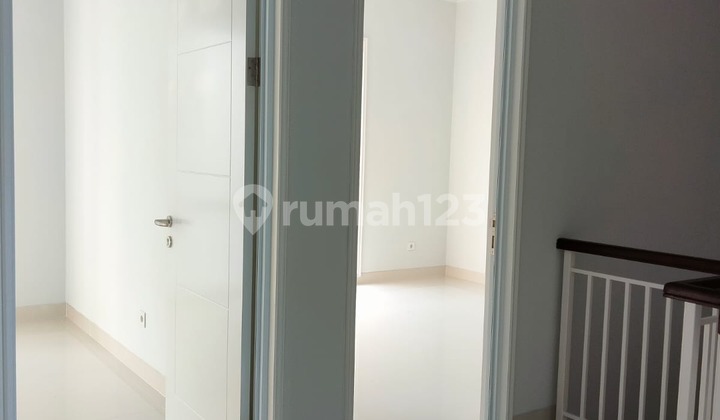 [No Cobroke] Pasadena Serpong Rumah 4 Kt Gress Semi Furnished AC Cctv Cantik Rapi Lokasi Strategis Dekat Sports Club Lingkungan Nyaman