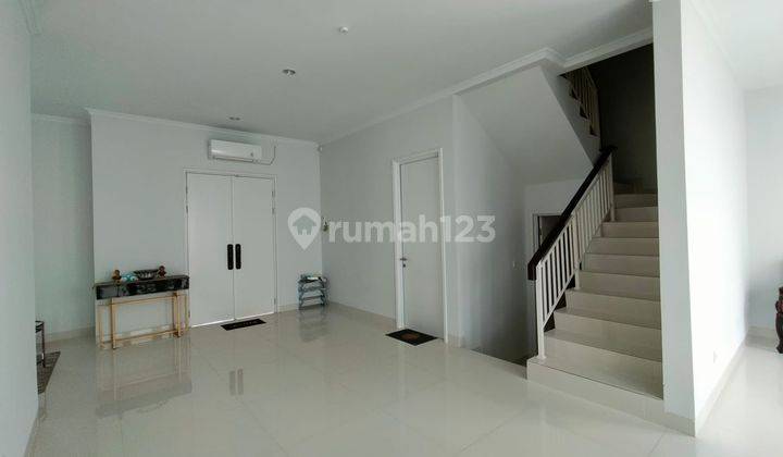 Pasadena Full Furnished 4KT Hadap Selatan Mewah Rapi Siap Huni Gading Serpong 2