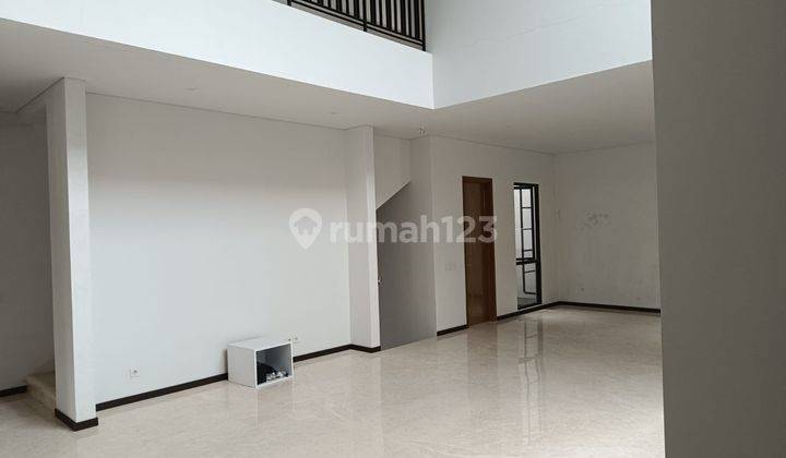 Kazumi Zora Bsd Rumah Unfurnished 4 Kt Hadap Utara Cantik Mewah Ada Lift Siap Huni Lokasi Strategis Lingkungan Nyaman 1