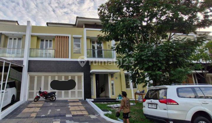 San Lorenzo Serpong Rumah Semi Furnished 3 Kt Hadap Taman Dan Pool Rapi Bersih Cantik Mewah Siap Huni Lokasi Strategis Lingkungan Nyaman 1