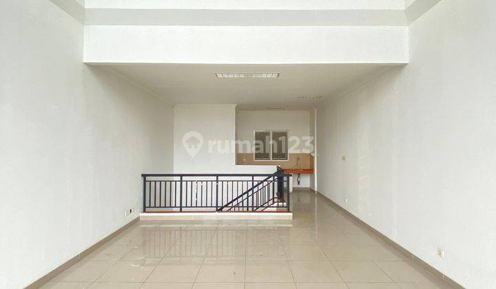 Ruko Goldfinch 2 Lt Hadap Jalan Unfurnished Rapi Lokasi Strategis Ramai Banyak Anchor Tenant 1