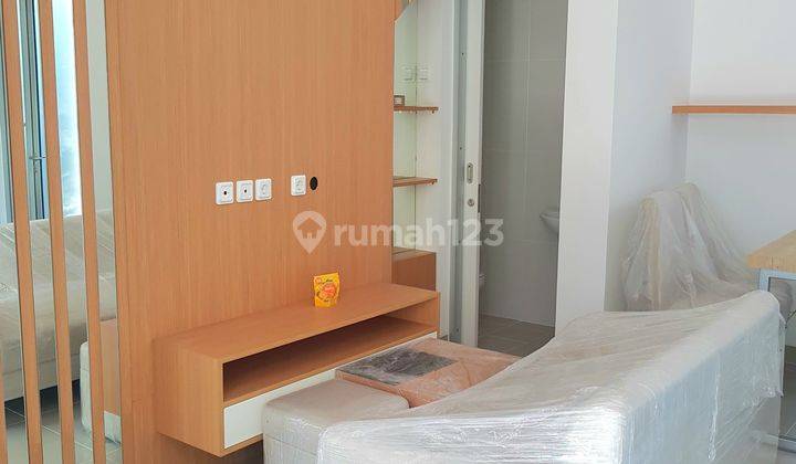 Malibu Village Zuma Serpong Rumah Full Furnished 2 Kt Hadap Utara Rapi Cantik Siap Huni Interior Lengkap 1