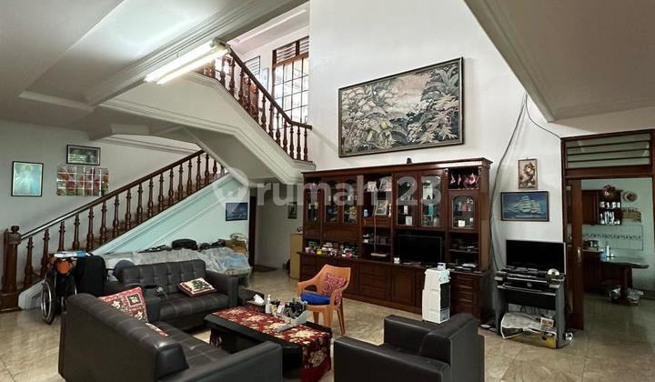 Good Luxury House in Menteng, SHM, 2 Floors 2