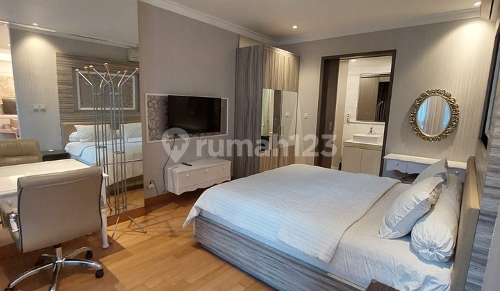 For Sale Residence 8 Fully Furnished Middle Floor 2