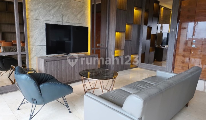 For Rent District 8 Fully Furnished Middle Floor 2