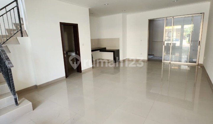 For Sale House size 6x15m2 PIK 2 Empty can be Mortgaged