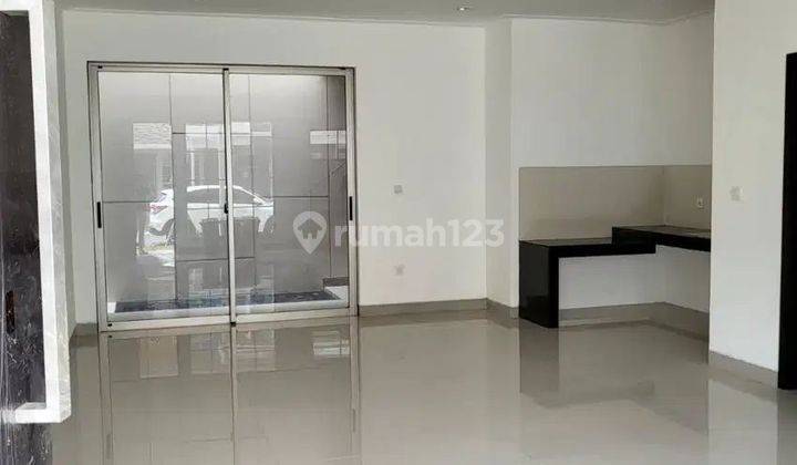 Disewakan Murah Rumah Pik 2 6x15m 2 Lantai Kosongan 2