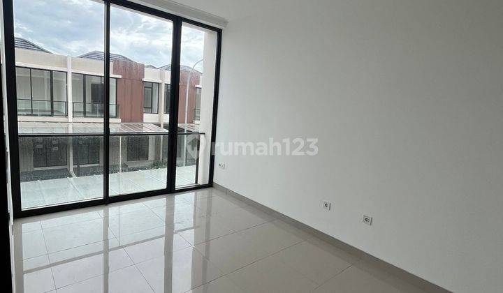 Disewakan Rumah Uk. 6x10 Milenial City Pik 2 Extension Kosongan Murah 1