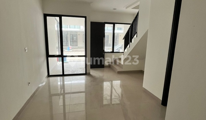 For Rent House Size 4.5X12.5 M2 in Milenial City PIK 2, Empty, Double Wall, Ready to Occupy