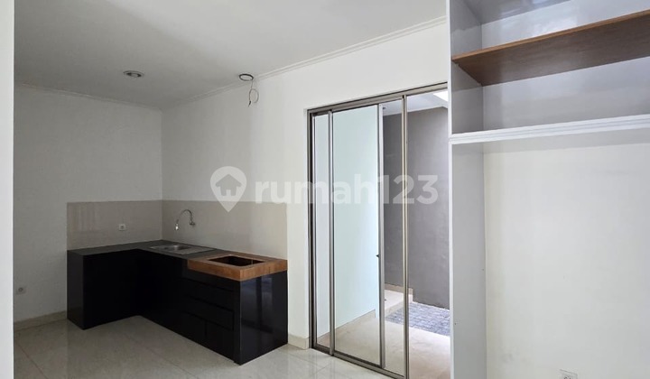 Disewakan Rumah uk. 6x15m2 Golf Island PIK Kosongan Murah 2