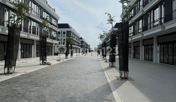 For Rent Rukan Harvard PIK2 size 4.5x12 m2 Empty Ready to Occupy