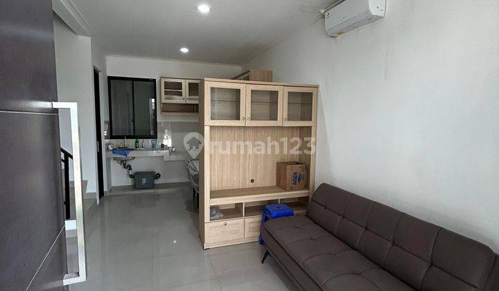 Disewakan Rumah Uk. 6x12.5m2 Semi Furnished Milenial City PIK 2 Extension siap Huni 1