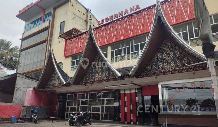 Gedung Ex Resto Pinggir Jalan Raya Di Cliedug Gb13803 1